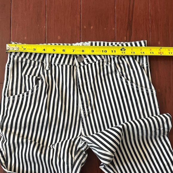 Blank Paige Black & White Striped Ultra Flare Jeans Size Large - Picture 14 of 17